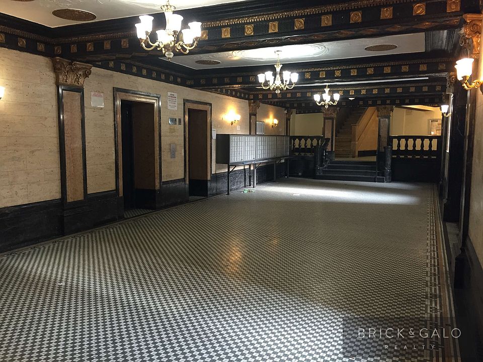 1st image of 225 Parkside Ave APT 6M