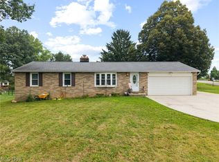 6641 Hillfield St NW, North Canton, OH 44720