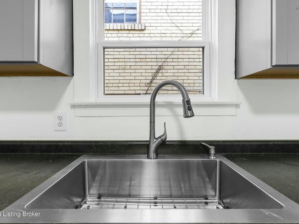 louisville-kentucky-73664618 picture