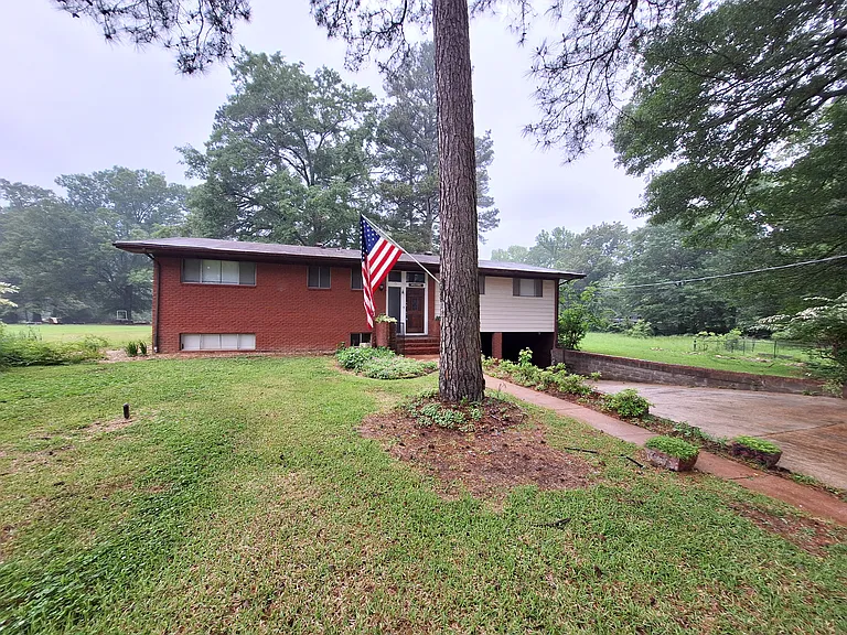 821 Princeton Rd — Photo 22