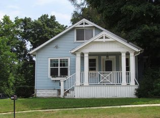 208 Center Rd, Grand Blanc, MI 48439