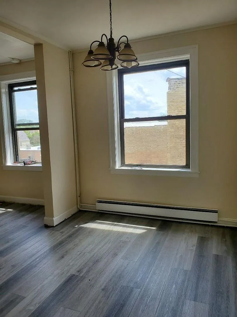 1 bed, 900 sqft, $1,500 — Photo 2