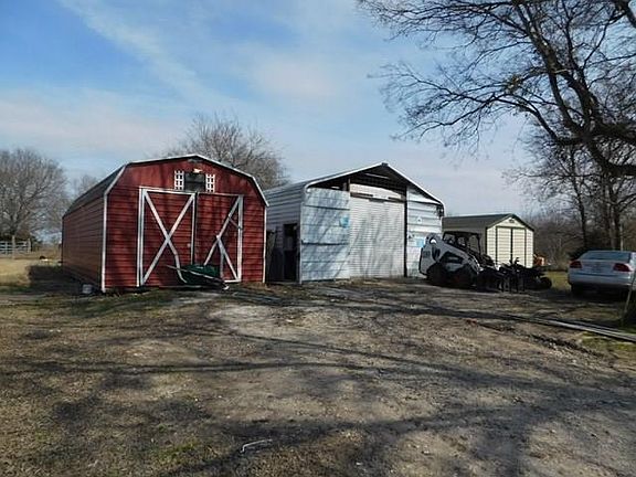4th image of 118 County Road 127