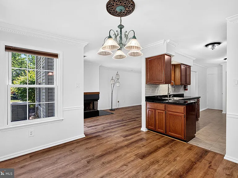 34B Chicopee Dr — Photo 9