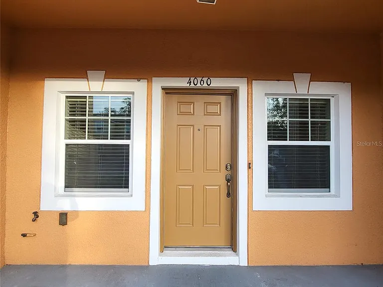 4060 Winding Vine Dr — Photo 4