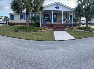 327 Blue Goose Ln, Newport, NC 28570