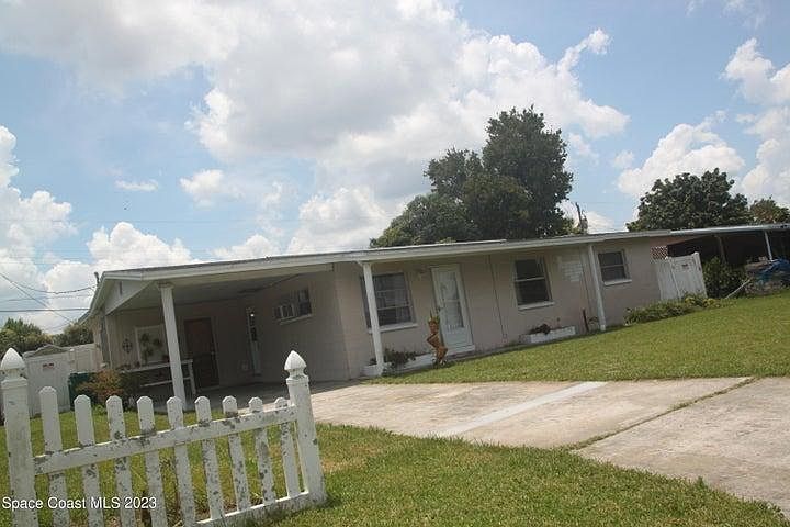 2nd image of 1359 Ashwood Dr