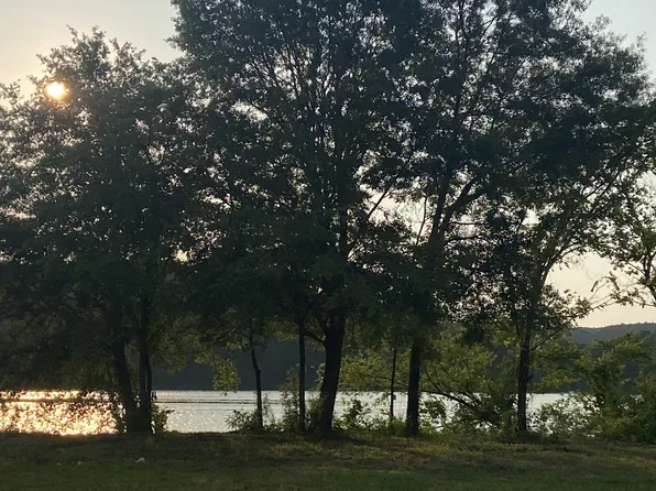 1144 S River Front Dr Lot 12, Clifton, TN 38425