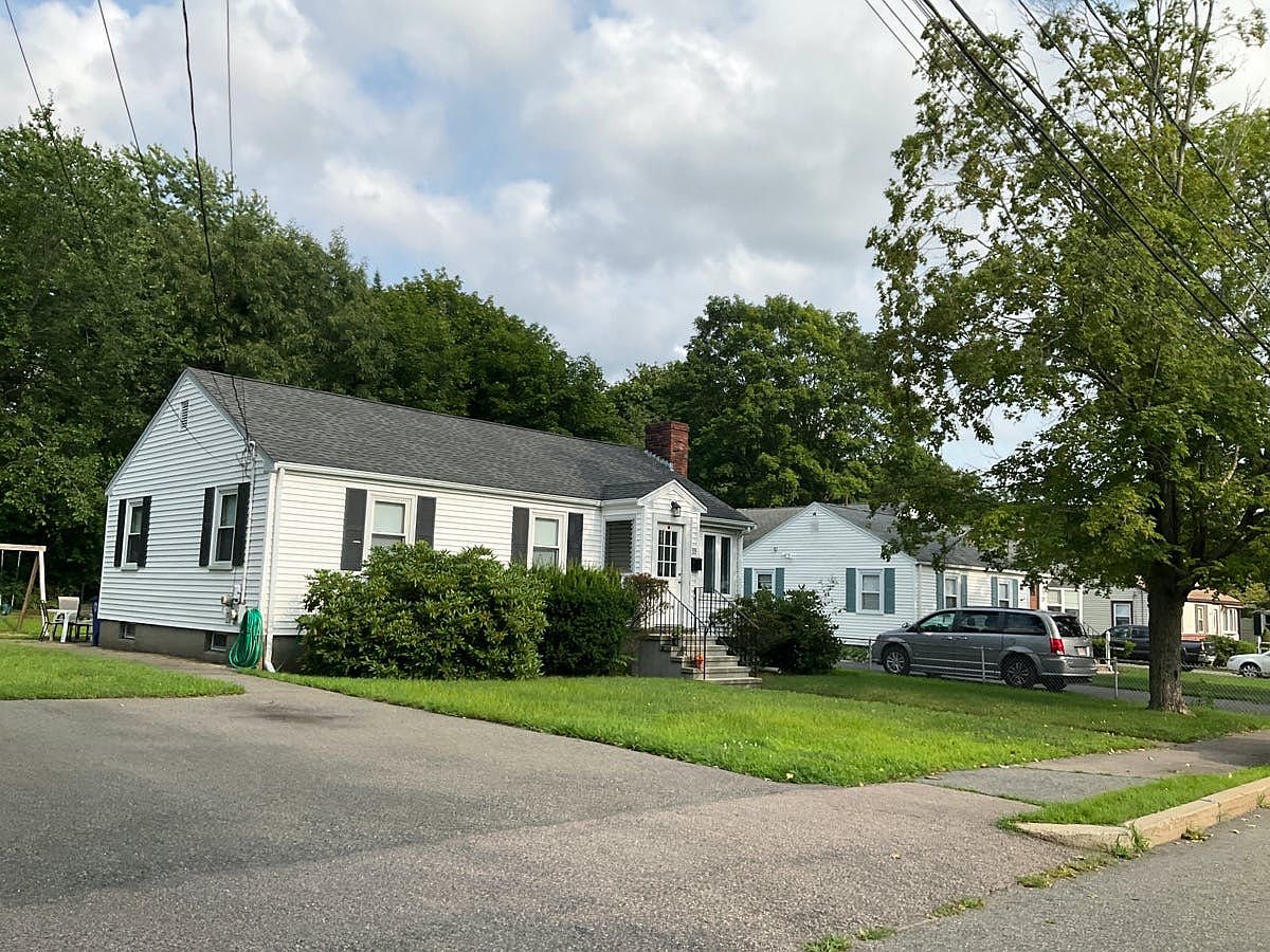 33 Livoli Ave, Braintree, MA 02184 Zillow