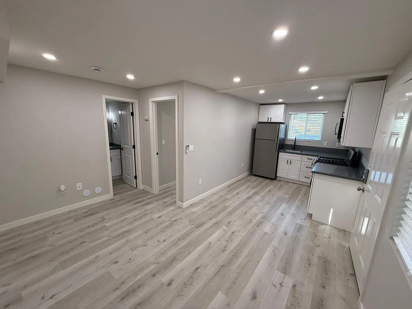 4368 Wilson Avenue — Photo 1