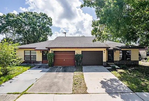 145 E Towne Pl Photo 1