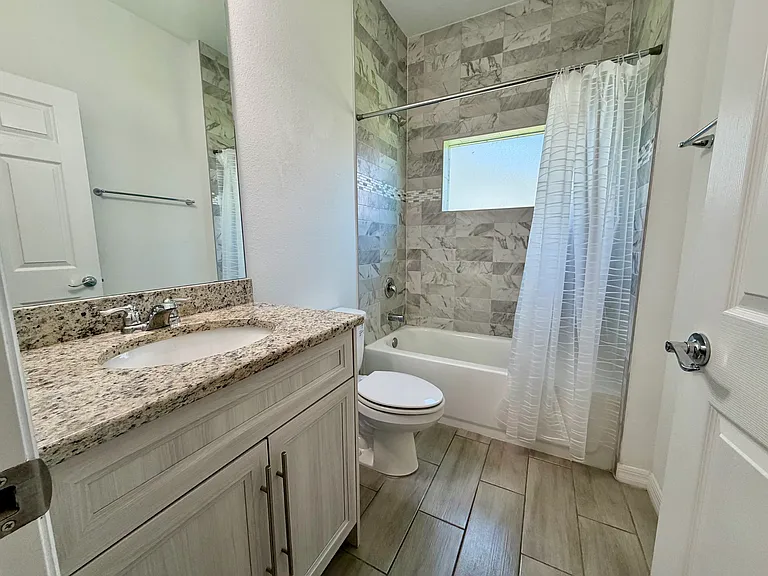15 Farnell Ln #B — Photo 9