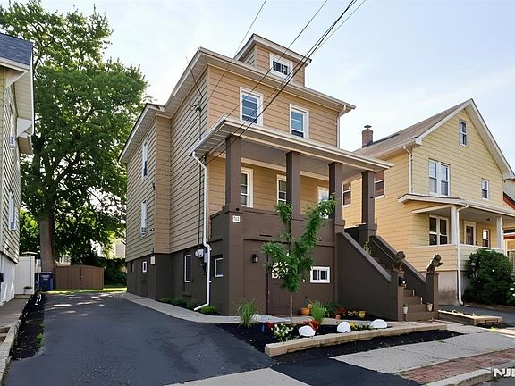 2nd image of 480 Washington Ave
