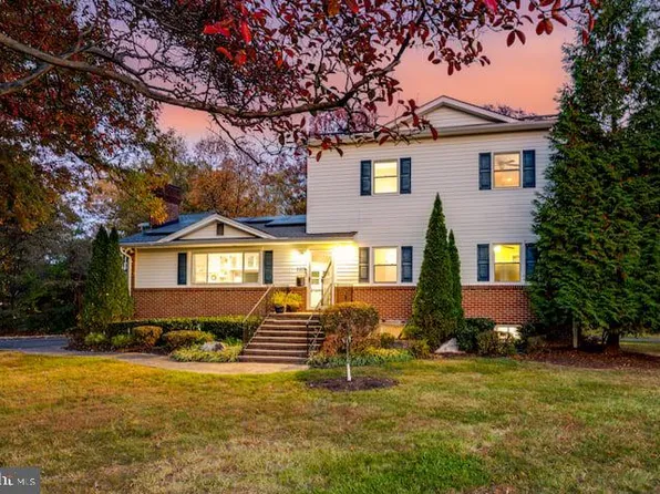 2617 N Stevens St, Alexandria, VA 22311