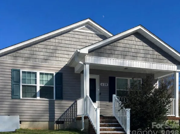 419 N Academy St, Mooresville, NC 28115