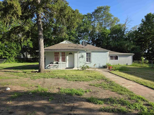 1625 Lyran Ave, Rockford, IL 61109