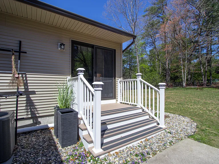 159 Redfern Dr #2 — Photo 31