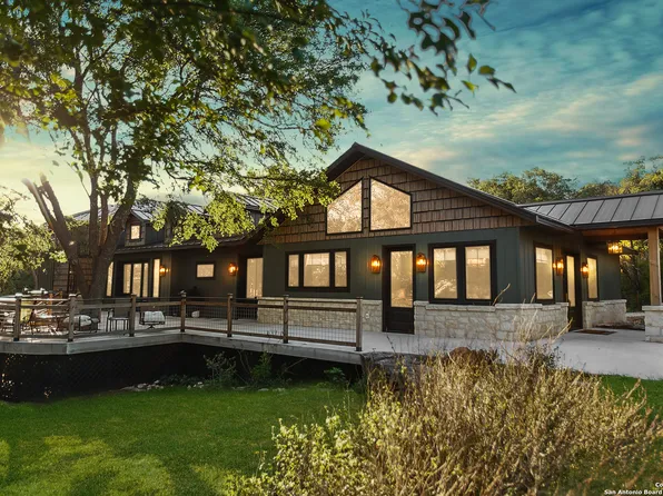 175 county road 4801, Castroville, TX 78009