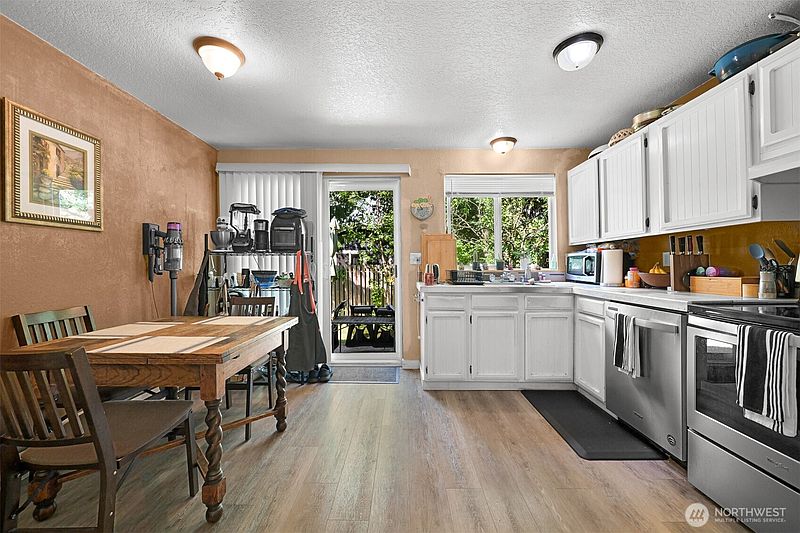 2nd image of 2210 Wilson Avenue