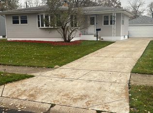 8340 Grace St, Highland, IN 46322