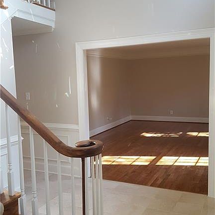 3rd image of 2615 Teaberry Dr