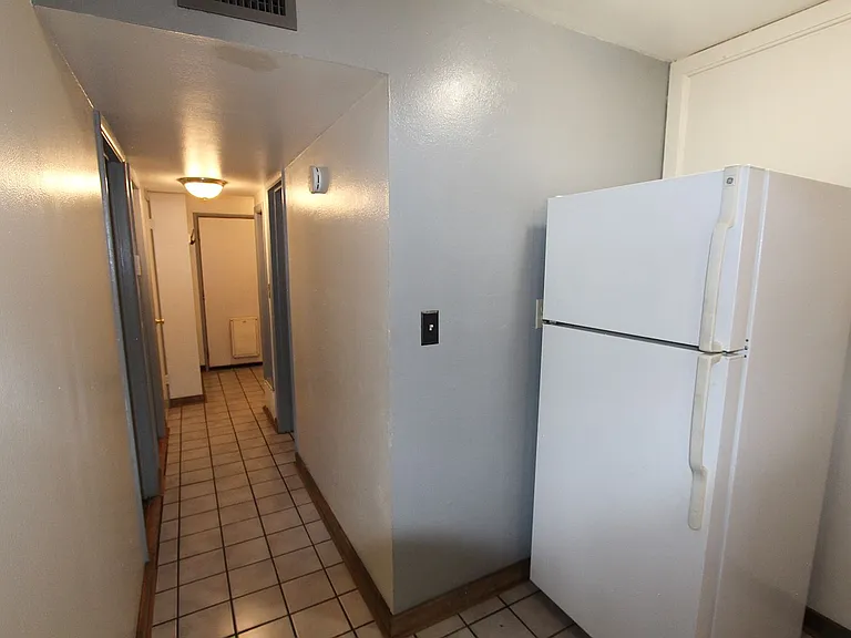 1918 N San Francisco St — Photo 7