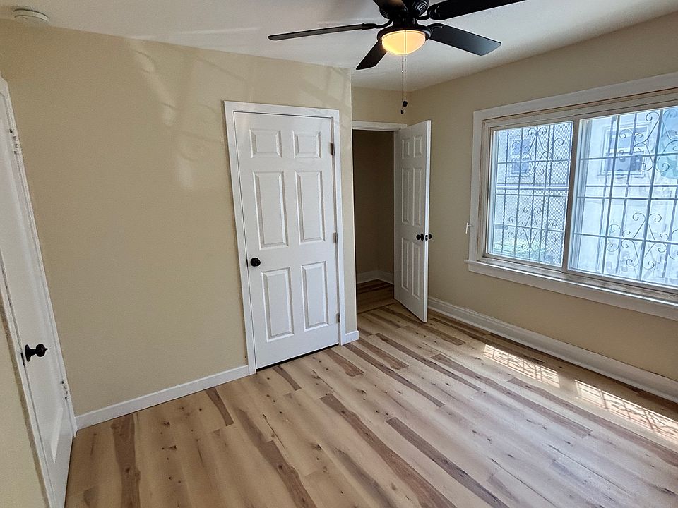 1st image of 2132 W 84th Pl #B2