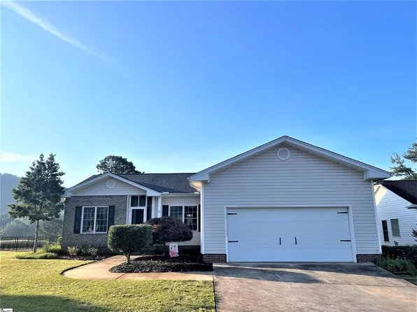 4 Patio Way, Greenville, SC 29609