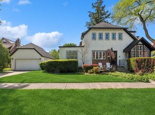 531 Cedar St, Park Ridge, IL 60068