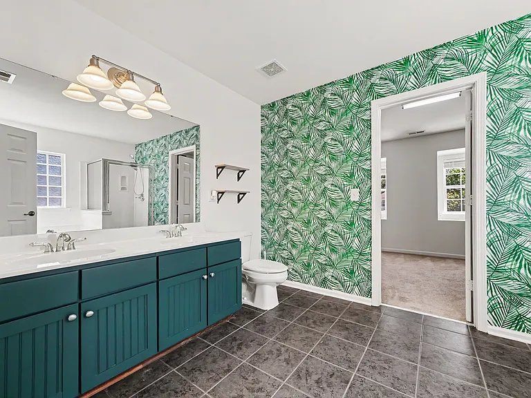 508 Ashburn Ln — Photo 20