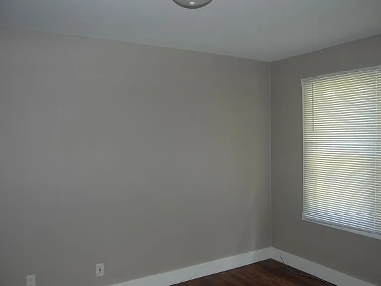 226 S Governor St — Photo 4