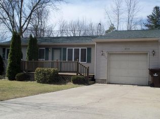 6515 Perrine Rd, Midland, MI 48642