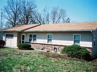 306 Barton Pl, Neosho, MO 64850