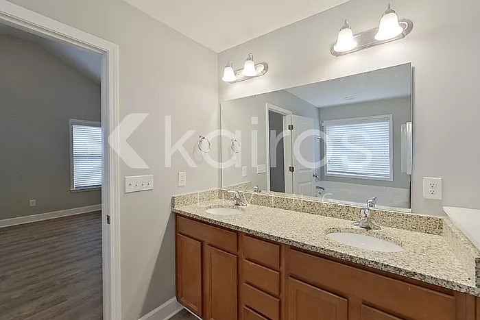 141 Whitton Ct — Photo 20