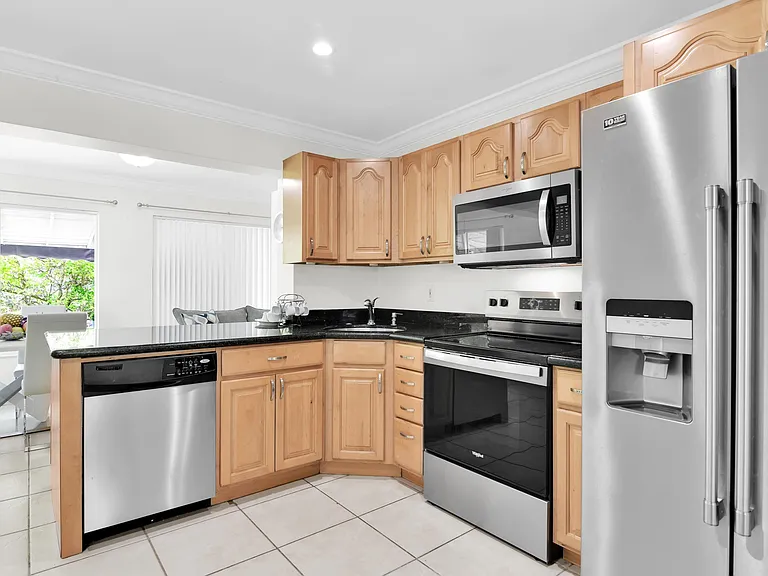 1869 NW 46th St — Photo 32