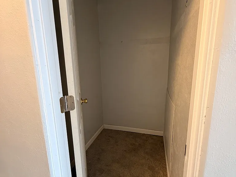 417 N Dixie Way #6 — Photo 7