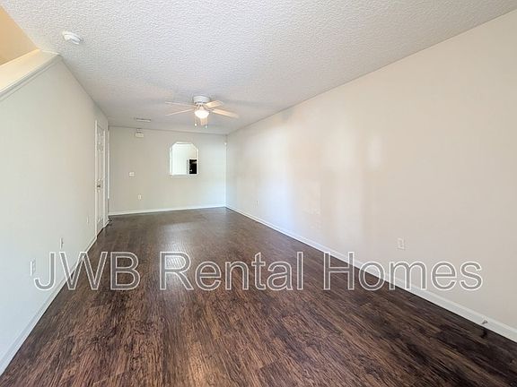 4th image of 8479 McGirts Village Ln