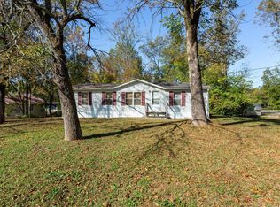 302 Bundrum Dr NW, Jacksonville, AL 36265