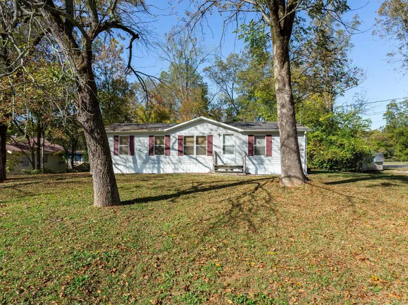 302 Bundrum Dr NW, Jacksonville, AL 36265