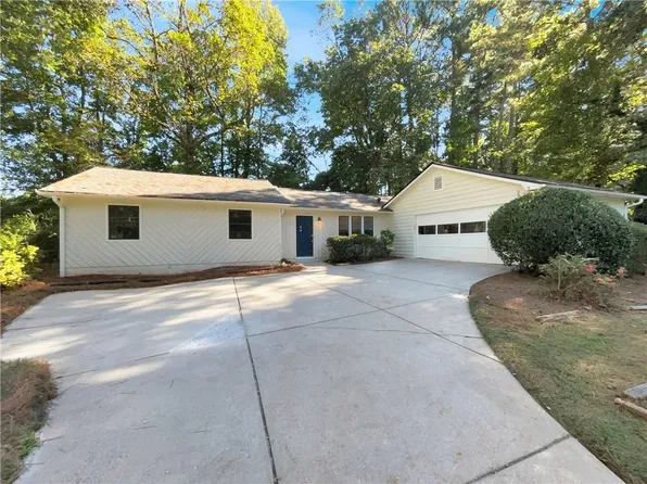 4095 Maxanne Dr NW, Kennesaw, GA 30144