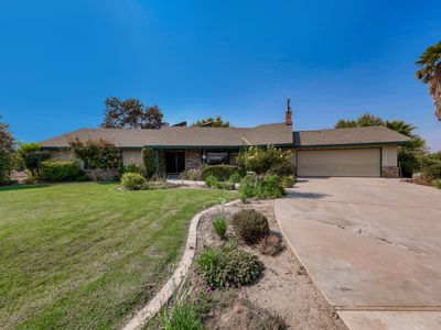 417 S Oakmore St #B, Tulare, CA, 93274