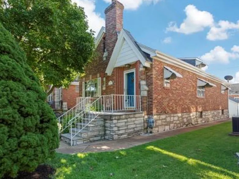 5804 Pernod Ave — Photo 3