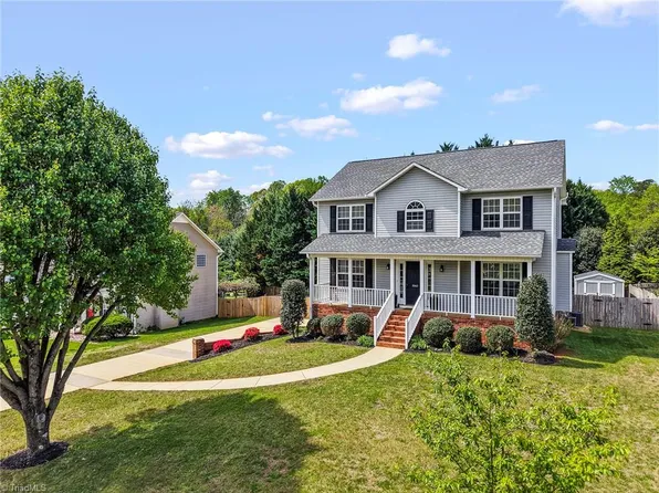 1060 Wellesley Place Dr, Lewisville, NC 27023