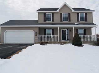 6 Camber Ct, Mechanicville, NY 12118