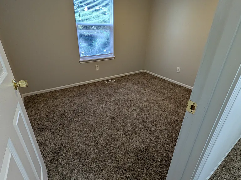 3902 Overland Cir — Photo 24