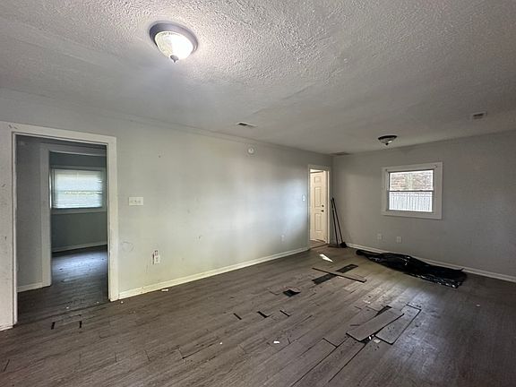 4th image of 3005 N Tacoma Ave