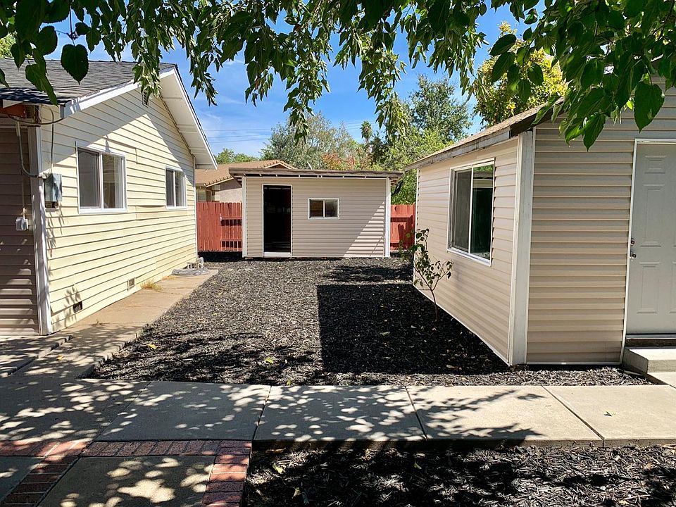 1st image of 7455 Poirier Way