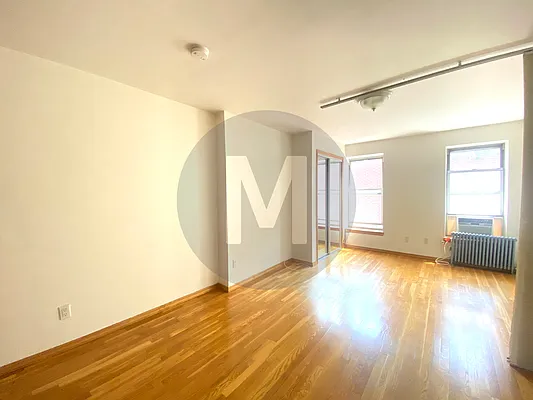 Rented by Meza Realty Inc | media 4