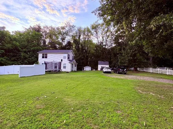 111 Cove Rd, Mantua, NJ 08051