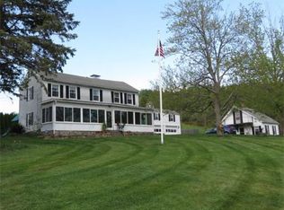 89 Stickney Rd, Fitchburg, MA 01420